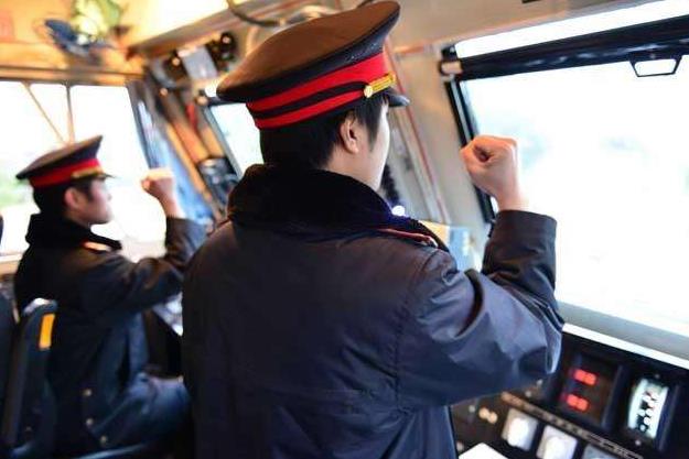 石家莊鐵路學(xué)校2020年火車司機專業(yè)學(xué)費多少？