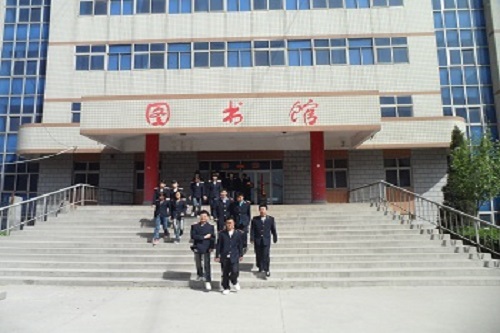 初中起點學(xué)習(xí)電子商務(wù)專業(yè)課程難不難？