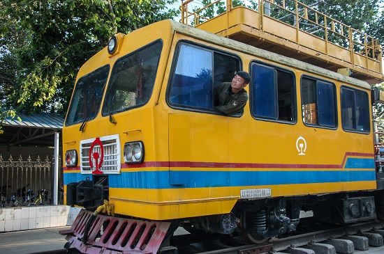 石家莊東華鐵路學(xué)校電力機(jī)車運用與檢修專業(yè)好就業(yè)嗎？